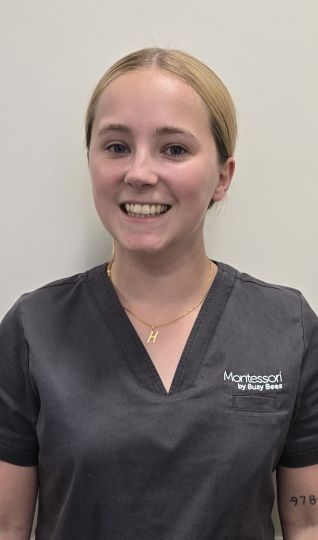 Team Member Hollie