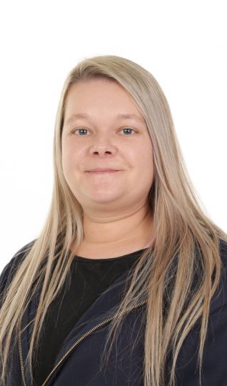 Team Member Nikki Alstead