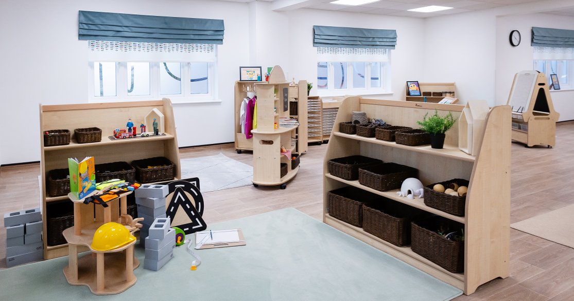 Busy Bees at West End gallery photo