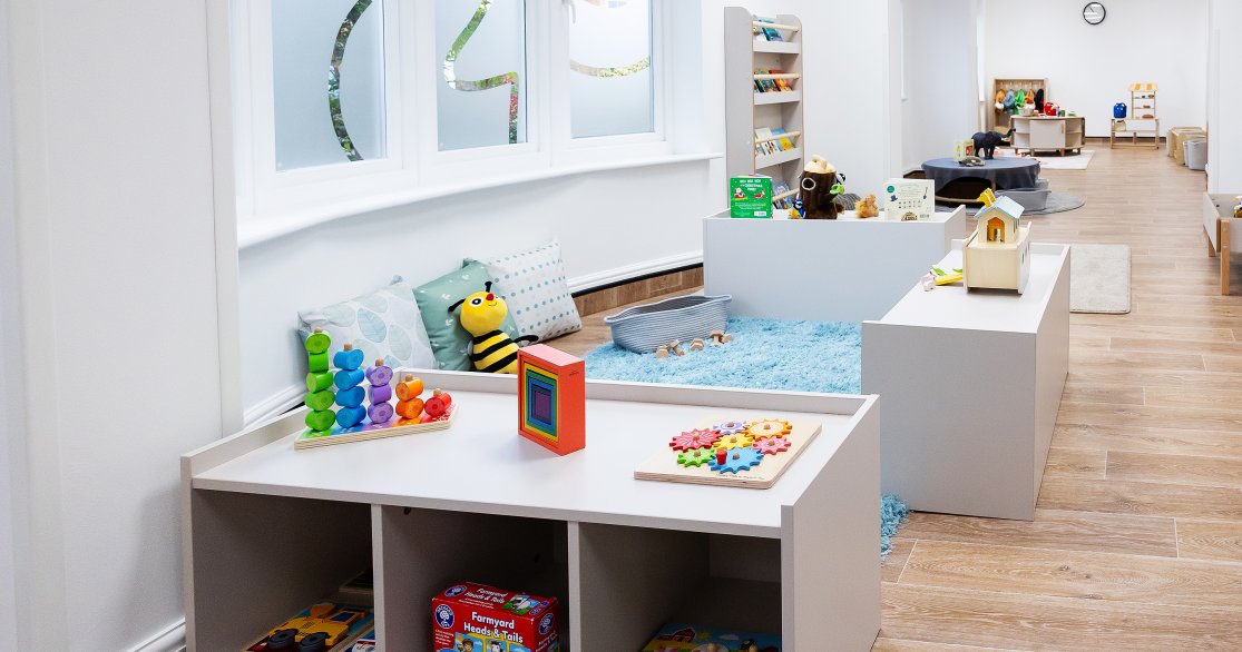 Busy Bees at West End gallery photo