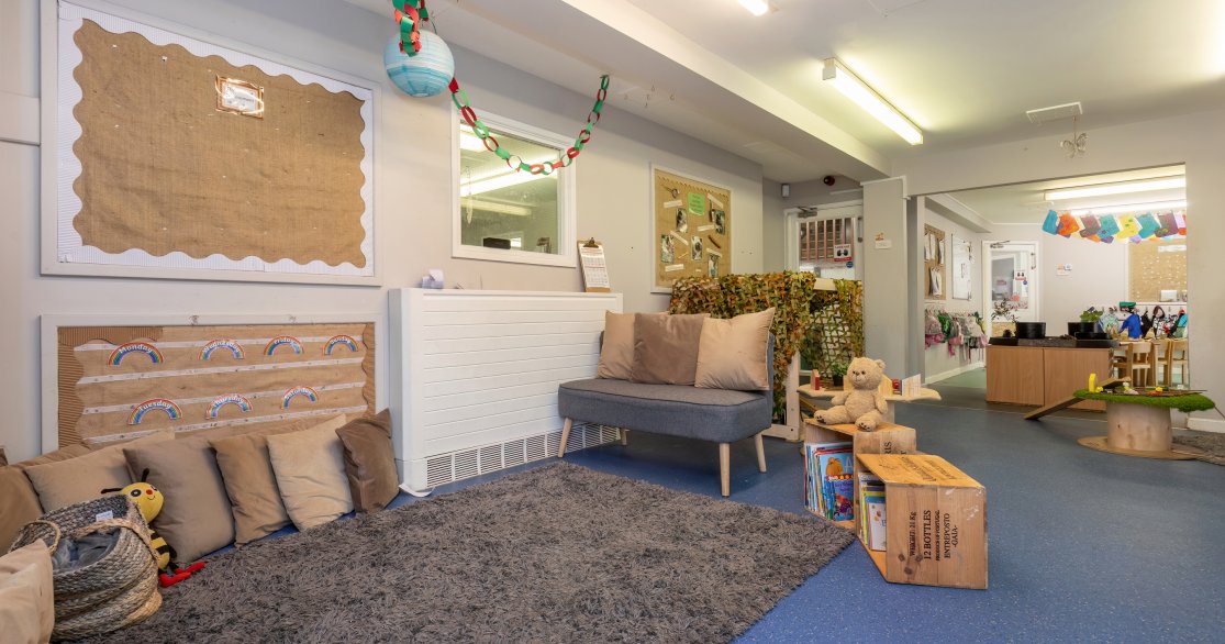 Busy Bees in Wootton Fields gallery photo