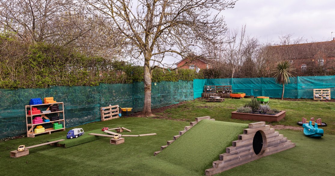 Busy Bees in Wootton Fields gallery photo