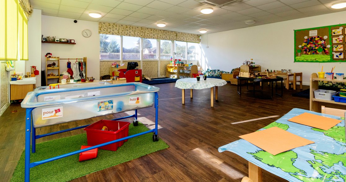 Busy Bees at Rainham, local nursery for childcare in Rainham