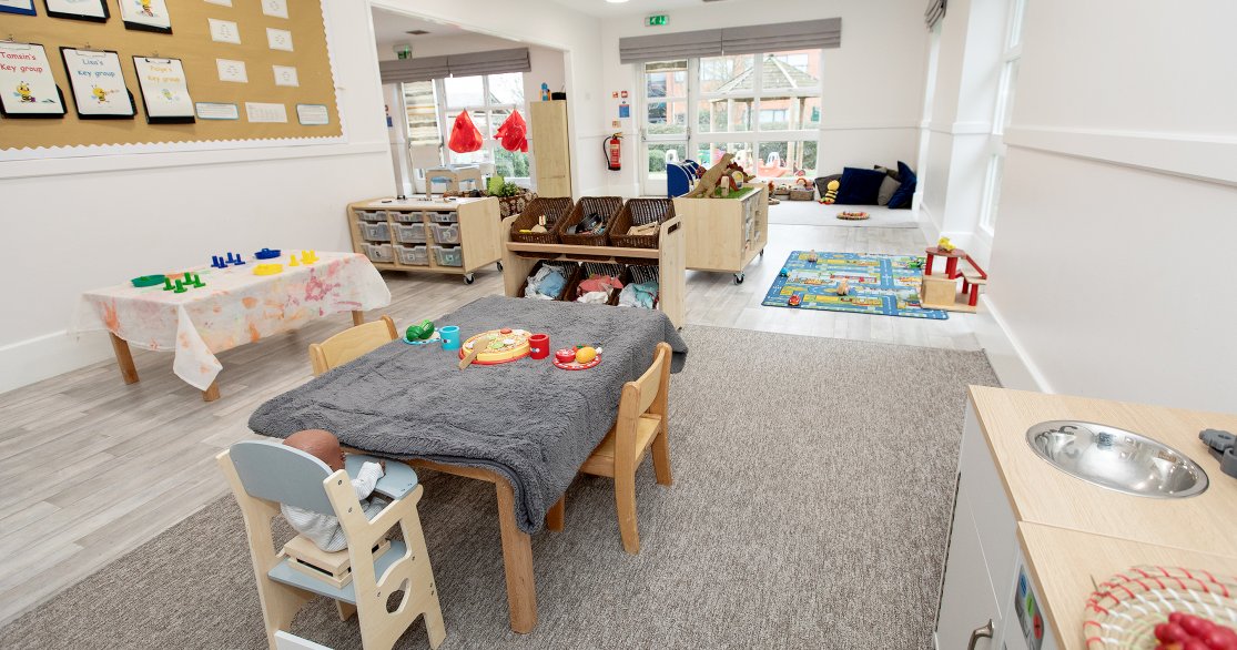 Busy Bees at Stevenage College, local nursery for childcare in Stevenage